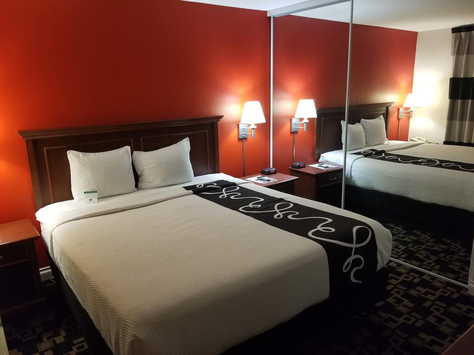 Ramada By Wyndham Oceanside Otel Dış mekan fotoğraf